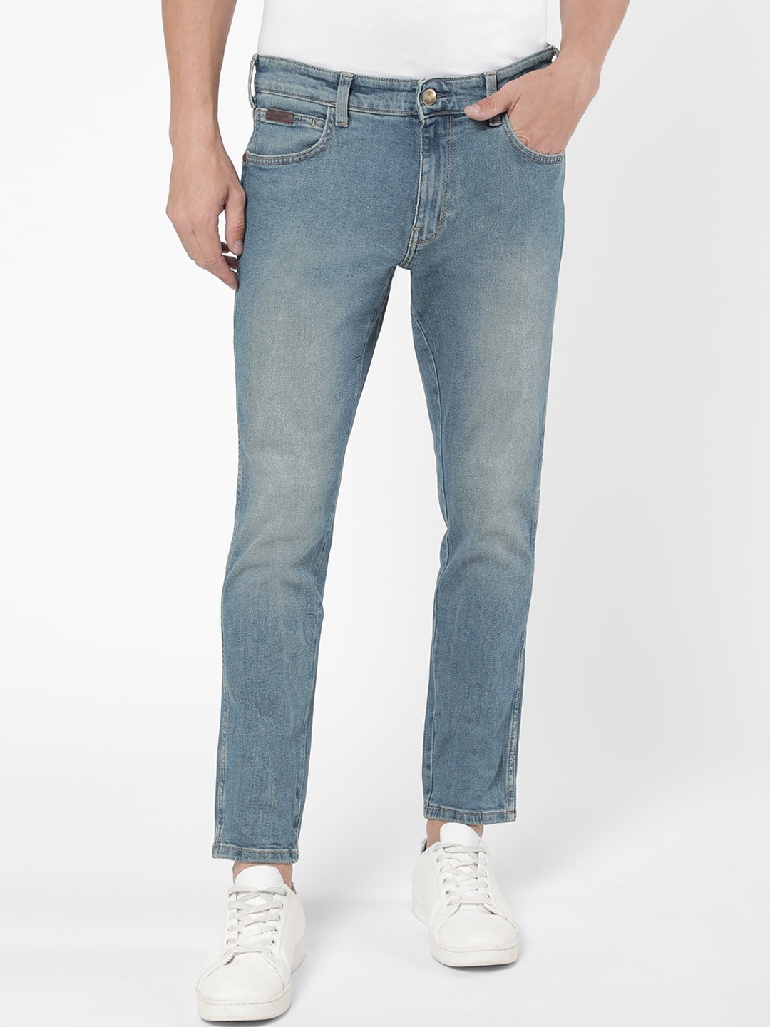 

Wrangler Men Blue Slim Fit Low-Rise Heavy Fade Stretchable Jeans