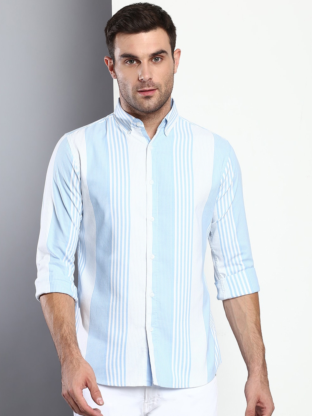 

Dennis Lingo Men Blue Slim Fit Striped Casual Shirt