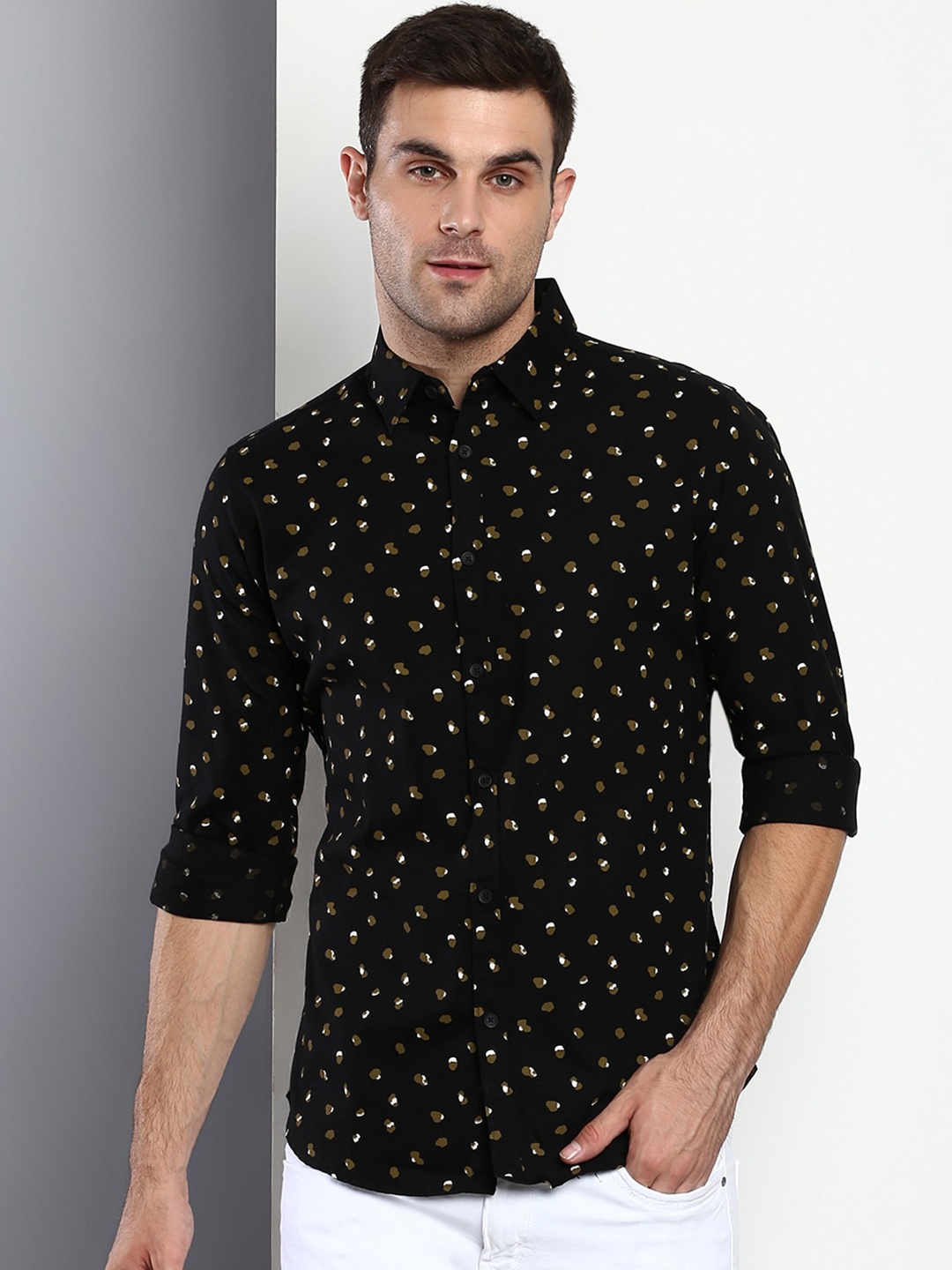 

Dennis Lingo Men Black Slim Fit Printed Casual Shirt