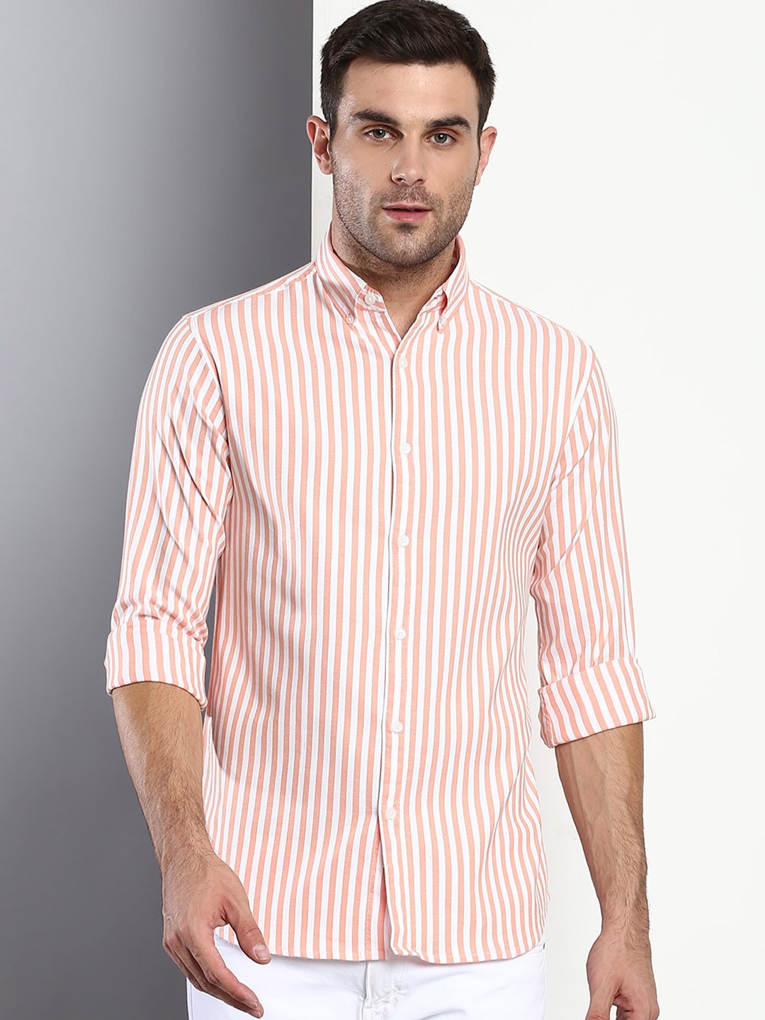 

Dennis Lingo Men Peach-Coloured Slim Fit Striped Casual Shirt