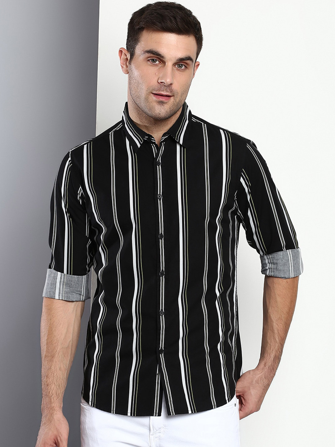 

Dennis Lingo Men Black Slim Fit Striped Casual Shirt