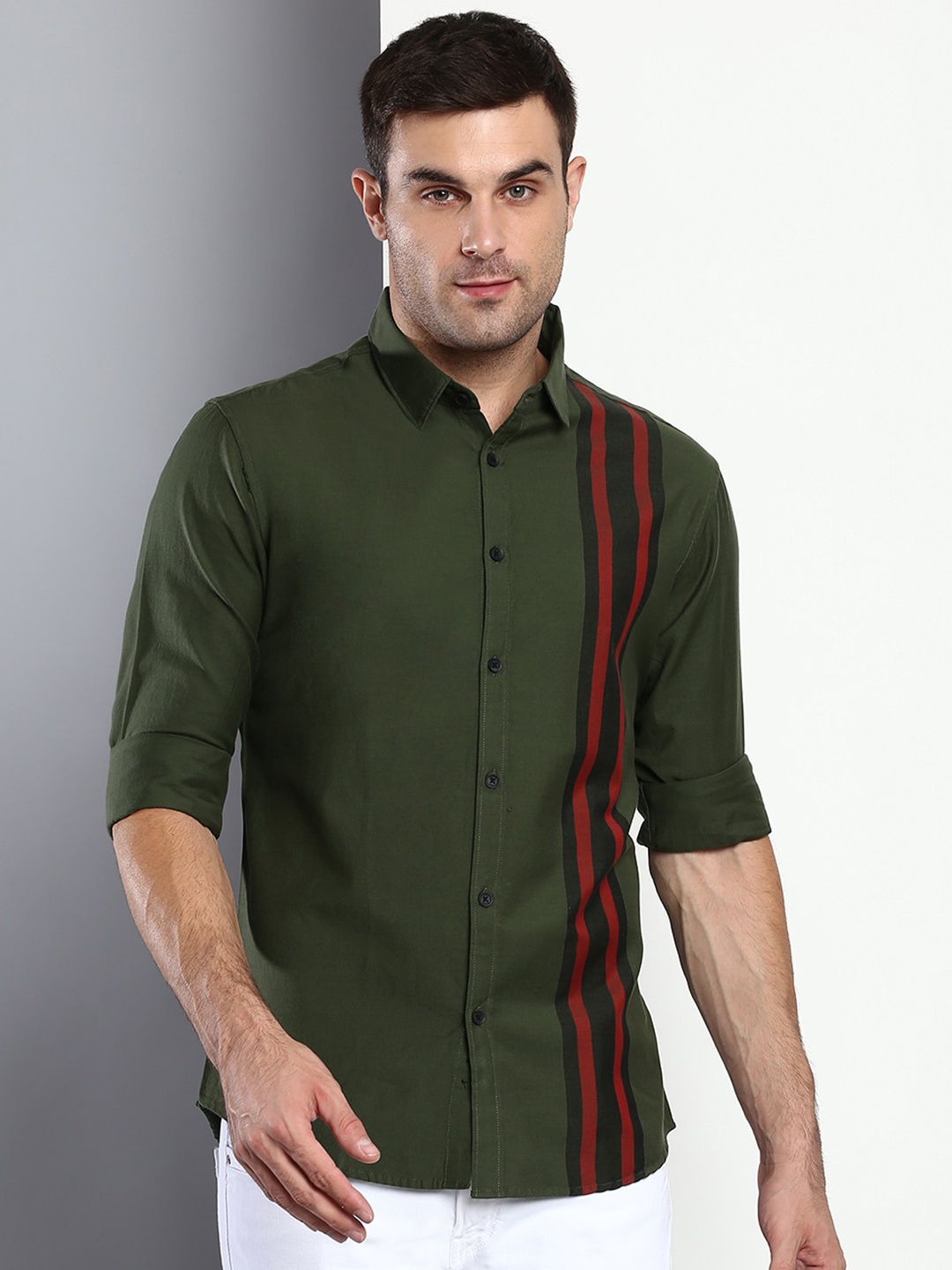 

Dennis Lingo Men Olive Green Slim Fit Casual Shirt