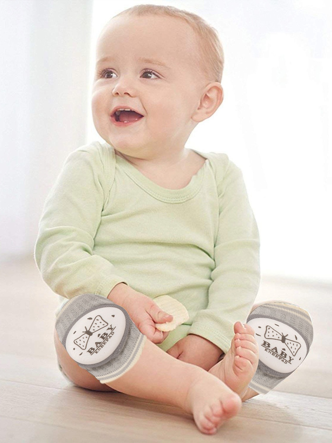 

Baby Moo Kids Grey Printed Kneepad