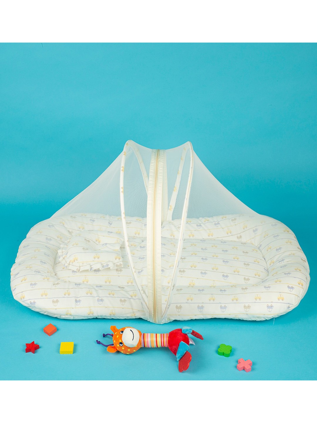 

Baby Moo Kids White & Yellow Speed Printed Velvet Tent Mattress Set
