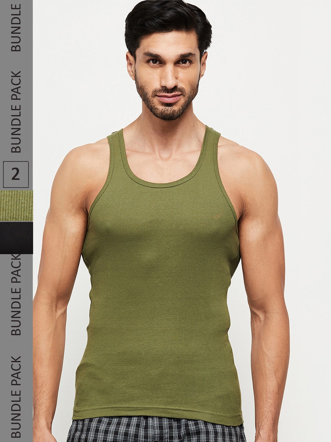 

max Men Pack of 2 Black & Green Solid Cotton Innerwear Vests