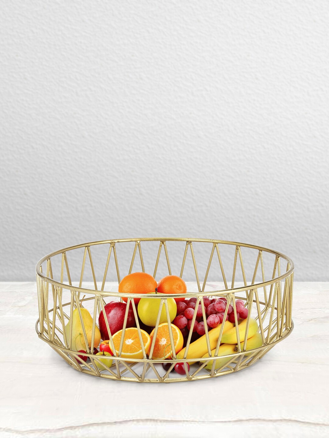 

Living scapes by Pantaloons Gold-Toned Solid Fruit and Vegetable Basket