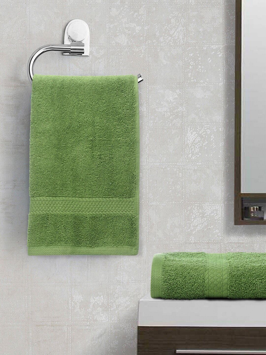 

SPACES Set Of 2 Green Solid Pure Cotton Hand Towels