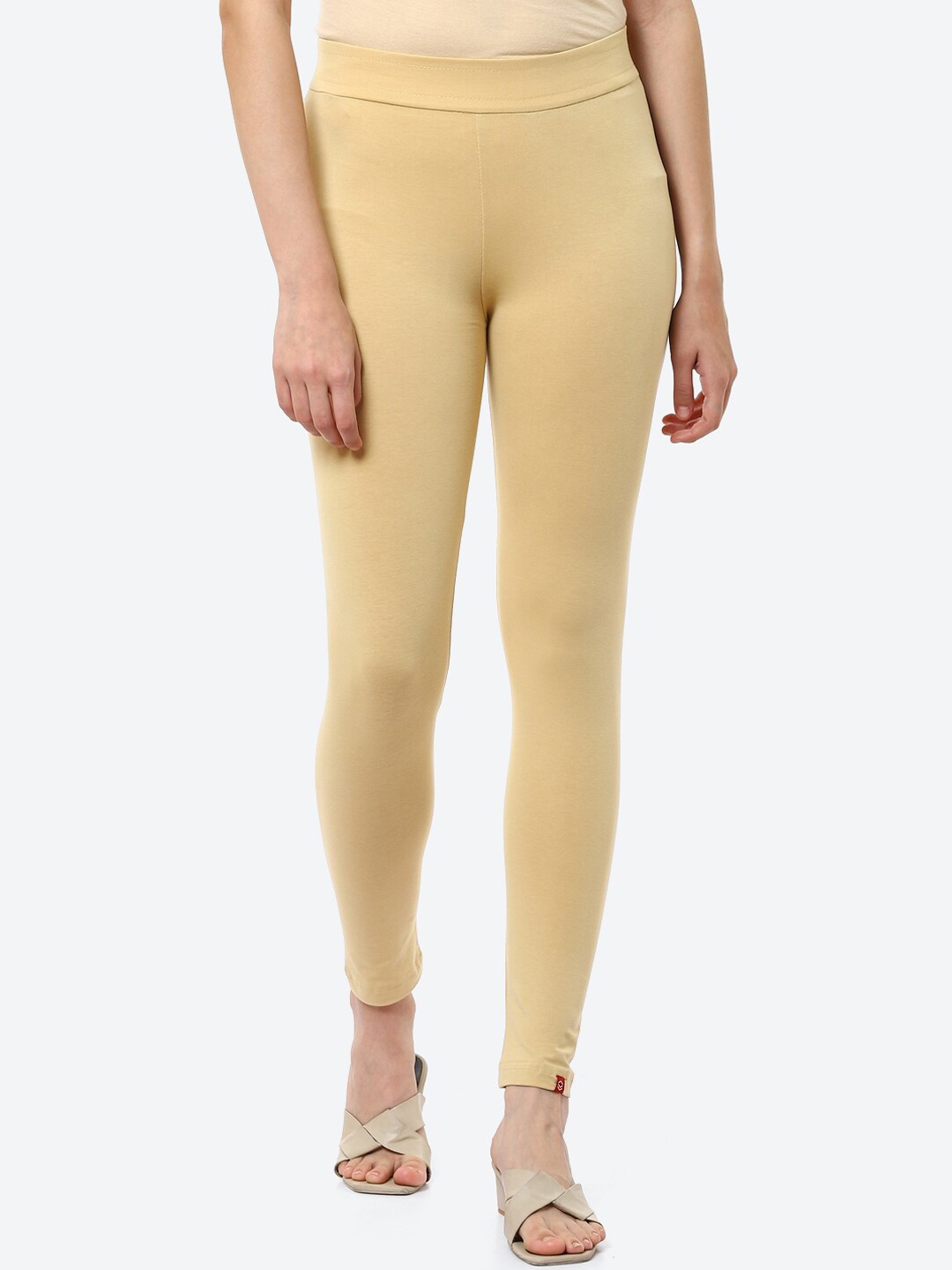 

Biba Women Beige Solid Ankle Length Leggings