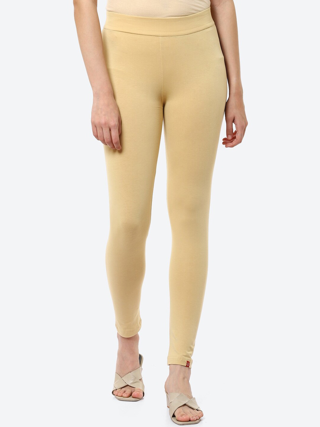 

Biba Women Beige Solid Ankle-Length Leggings