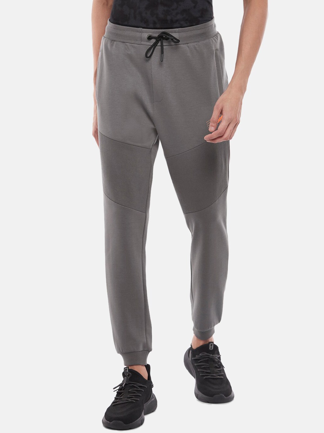 

Ajile by Pantaloons Men Grey Solid Slim Fit Track Pants