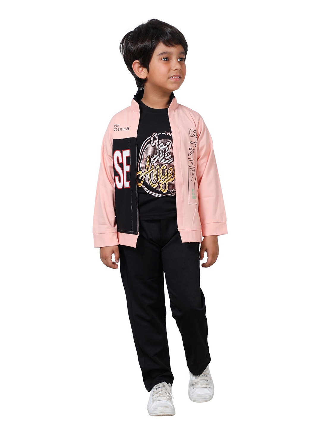 

DKGF FASHION Boys Pink & Black Printed 3-Piece Suit