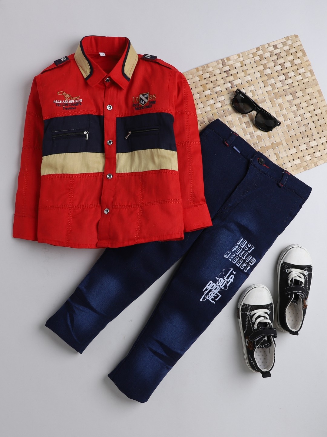 

DKGF FASHION Boys Red & Navy Blue Colourblocked Shirt & Trouser