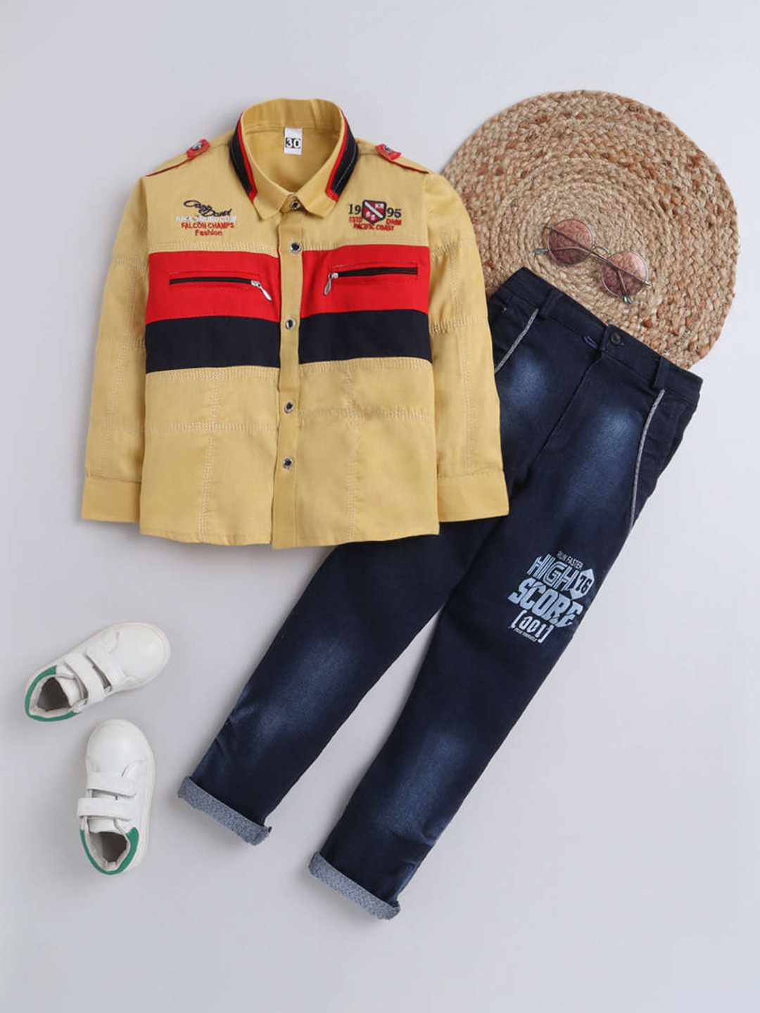 

DKGF FASHION Boys Beige & Red Printed Clothing Set