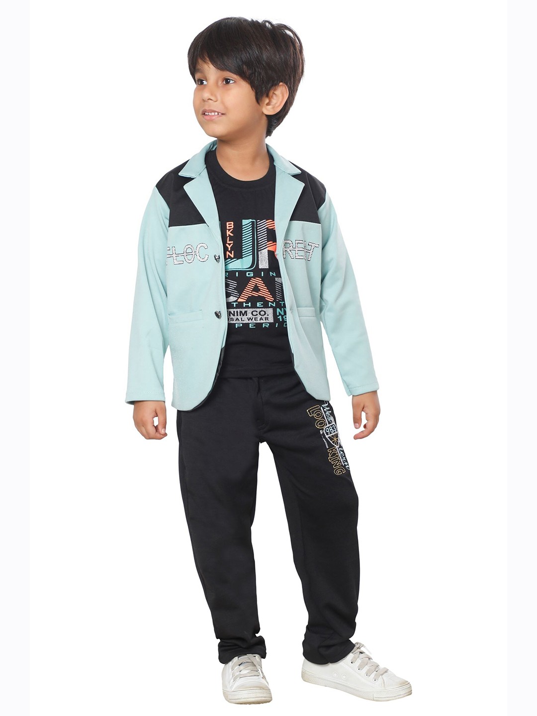 

DKGF FASHION Boys Green & Navy Blue Printed 3-Piece Clothing Set