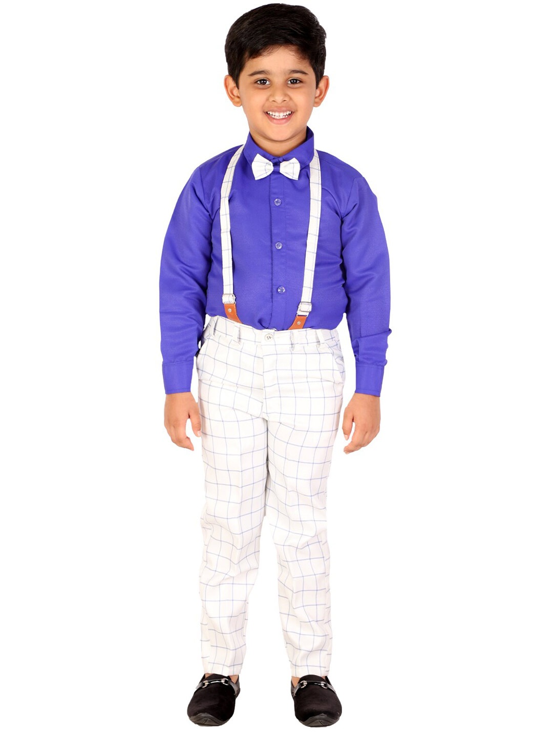 

DKGF FASHION Boys Blue & White Shirt With Trouser