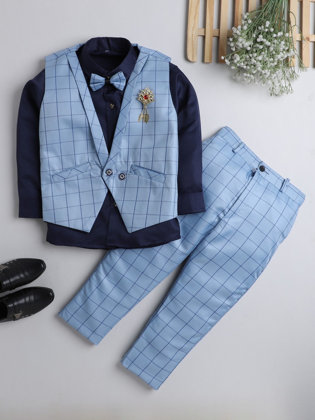

DKGF FASHION Boys Blue & Navy Blue Checked Shirt with Trousers