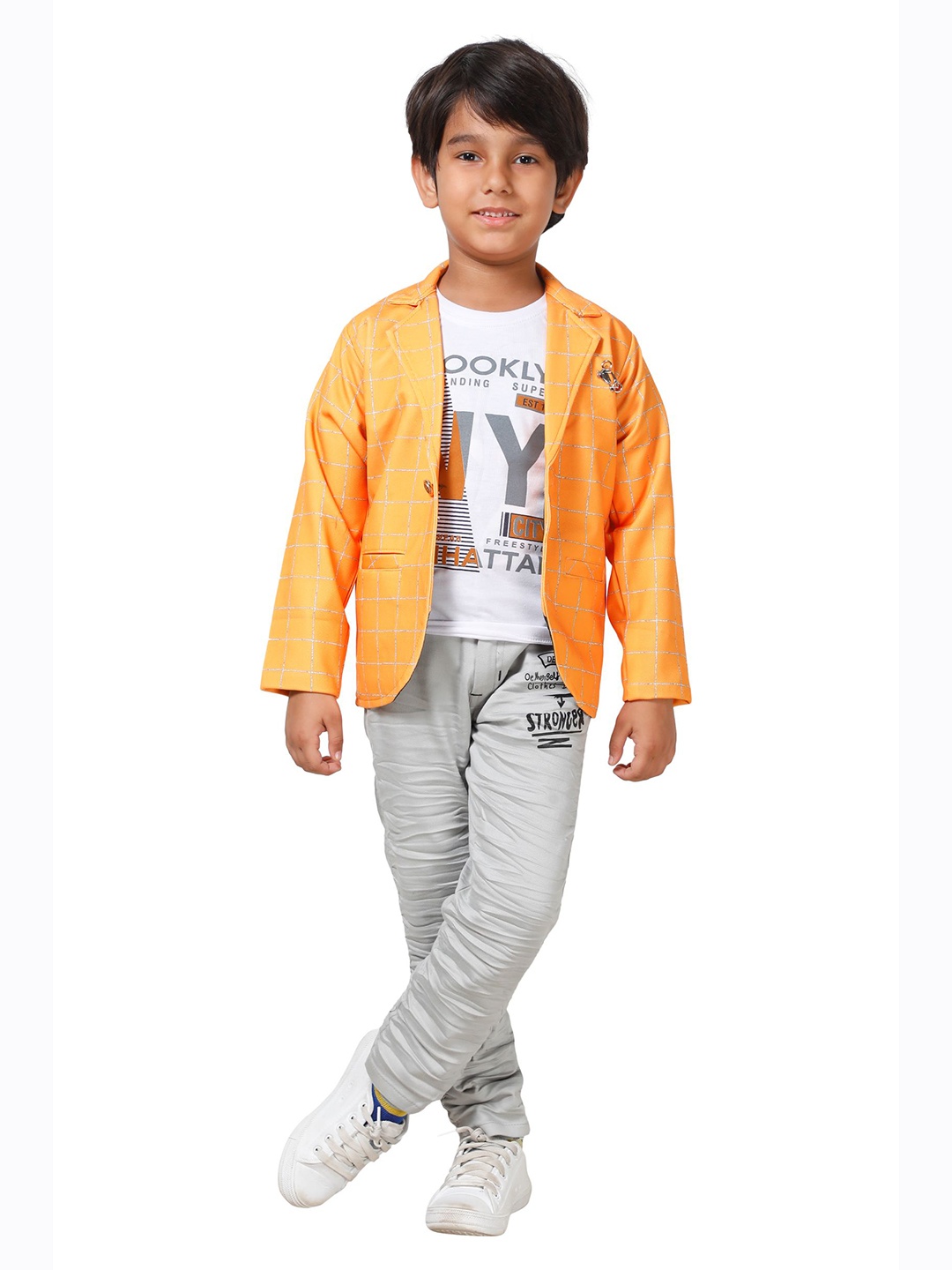 

DKGF FASHION Boys Yellow & Grey Printed T-shirt