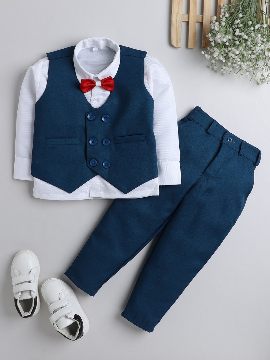 

DKGF FASHION Boys Blue 3-Piece Suit