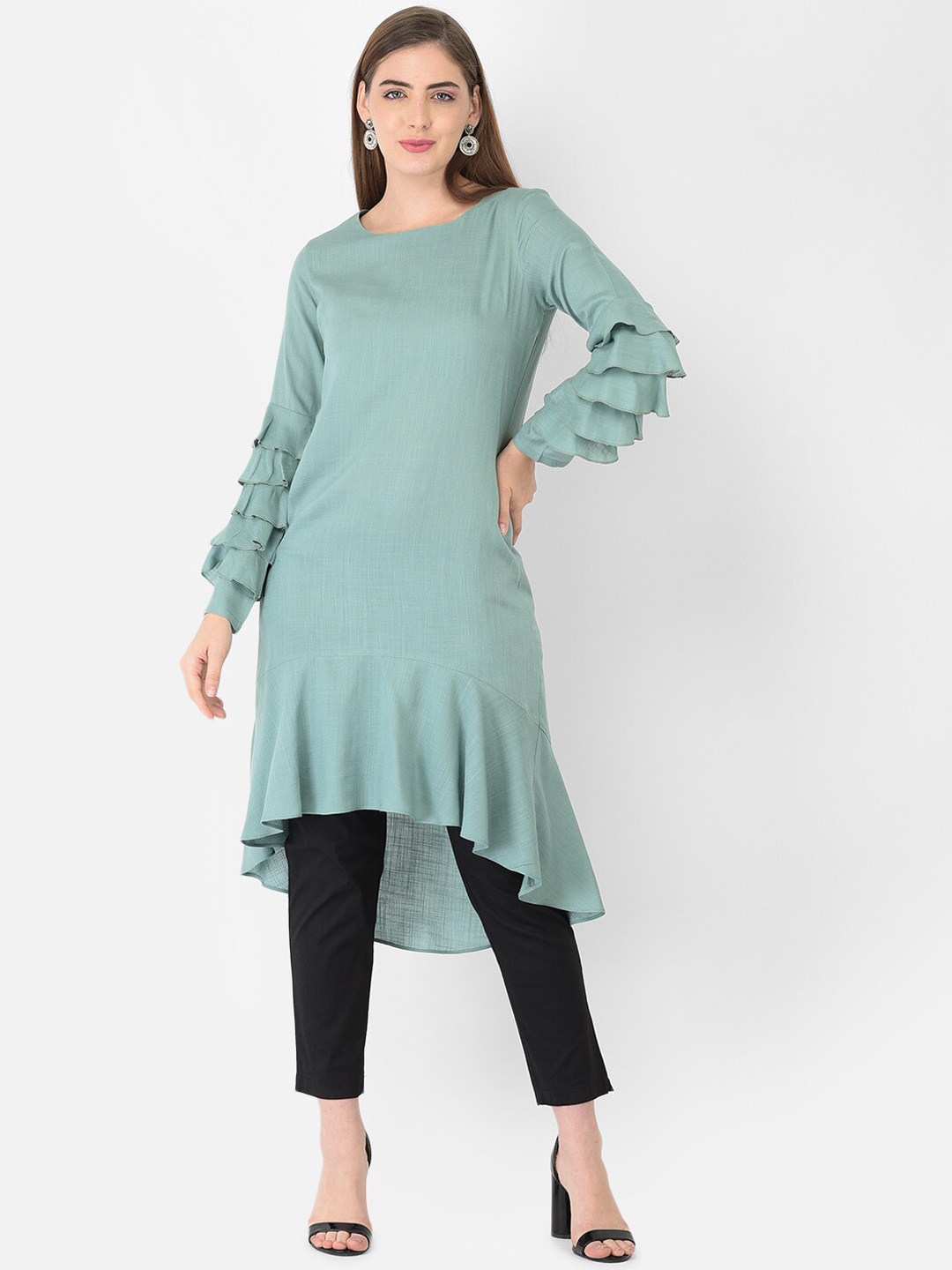 

Ojjasvi Women Green Flared Sleeves Kurta