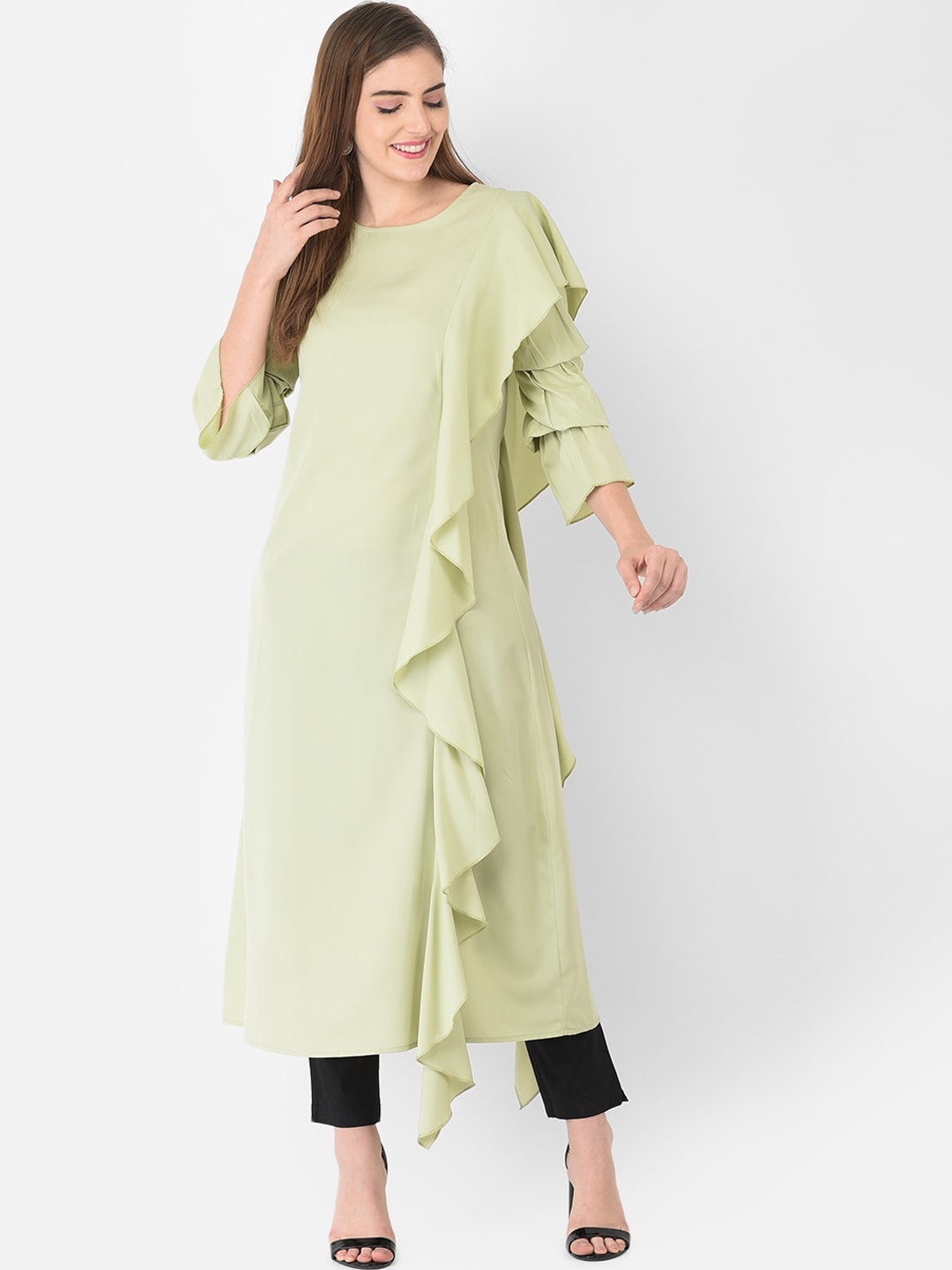 

Ojjasvi Women Green Flared Sleeves Draped Kurta