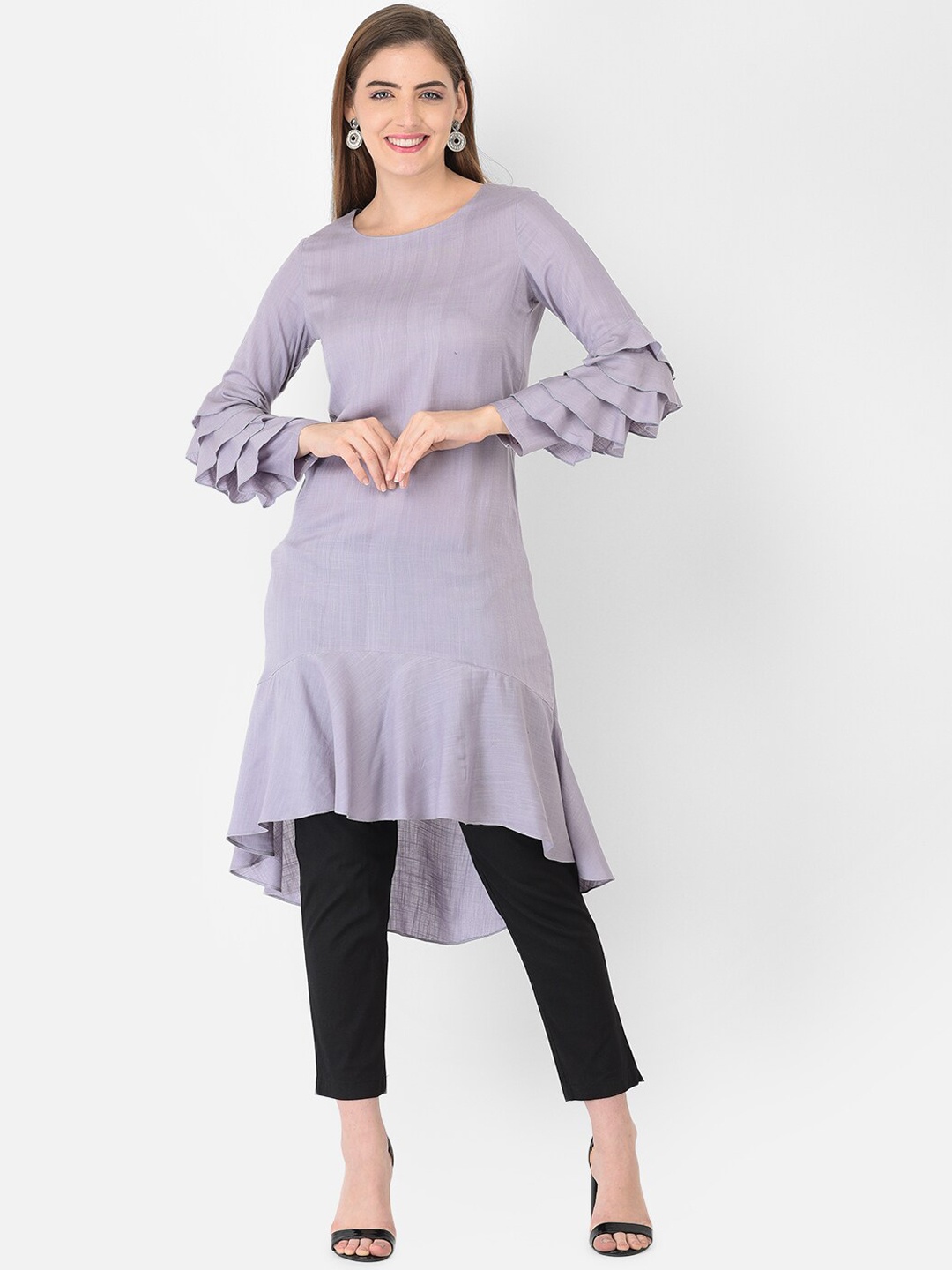 

Ojjasvi Women Mauve Solid Round Neck A-line Kurta