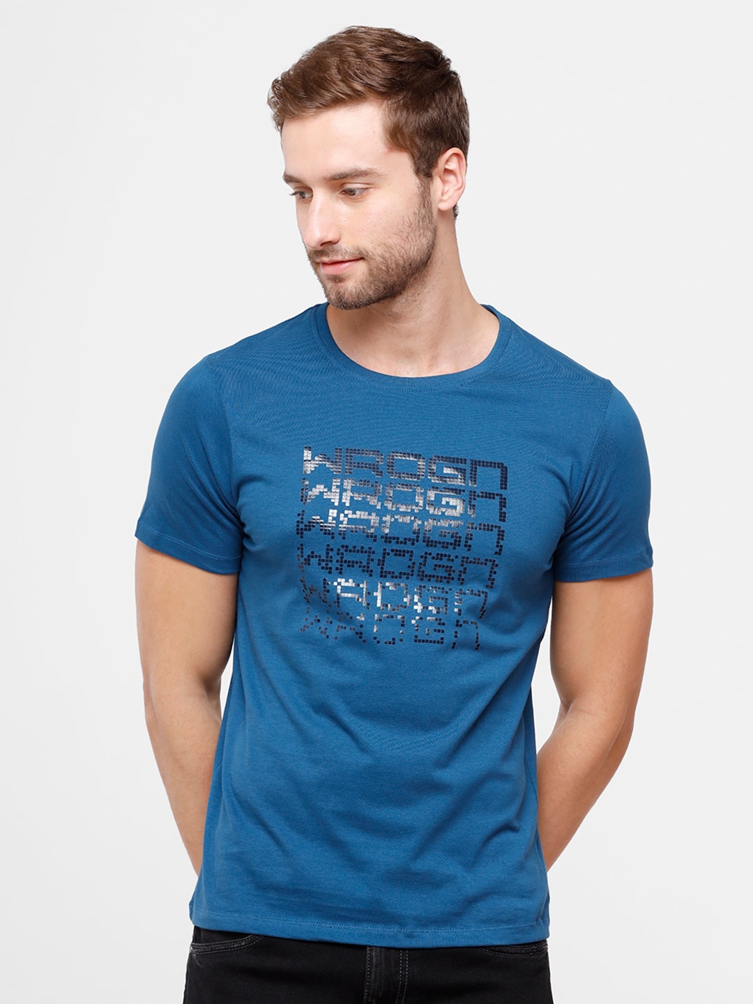 

WROGN Men Teal Typography Printed Round Neck Slim Fit T-shirt