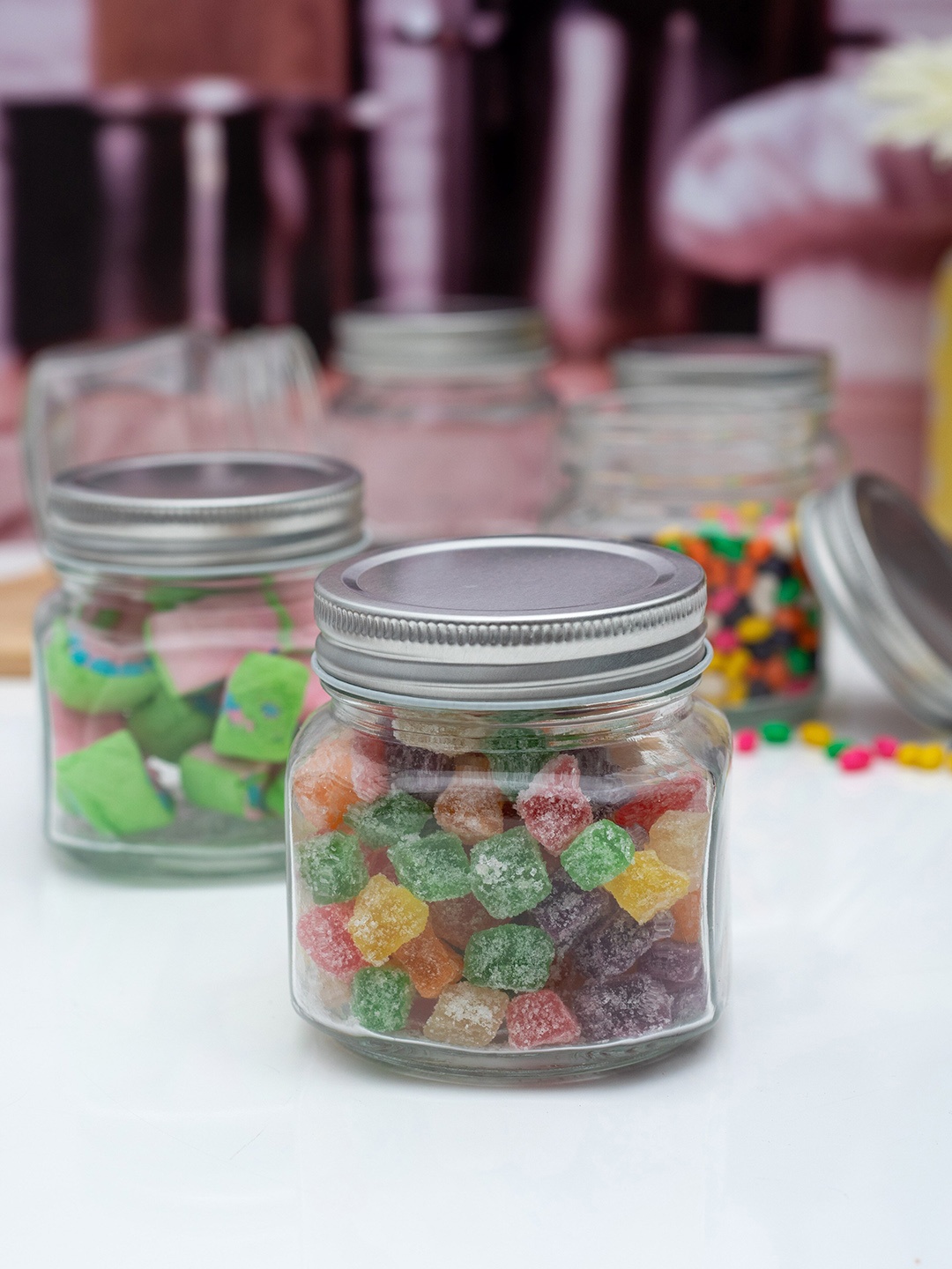 

White Gold Set Of 6 Transparent Jar Set With Lid