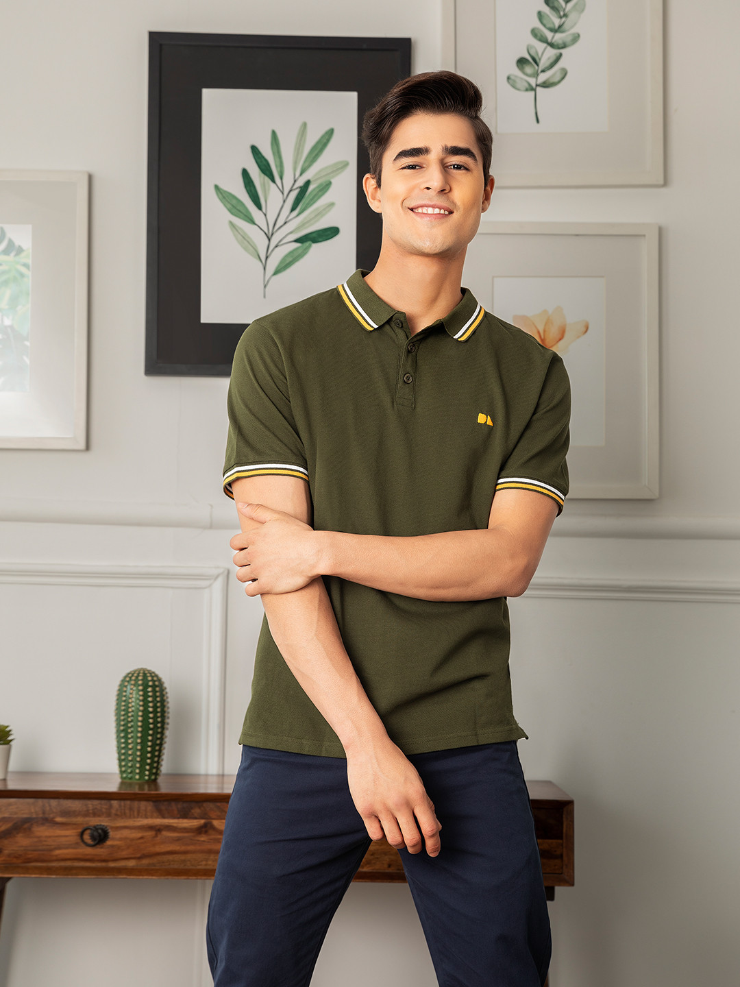 

Dennis Lingo Men Olive Green Polo Collar Slim Fit T-shirt