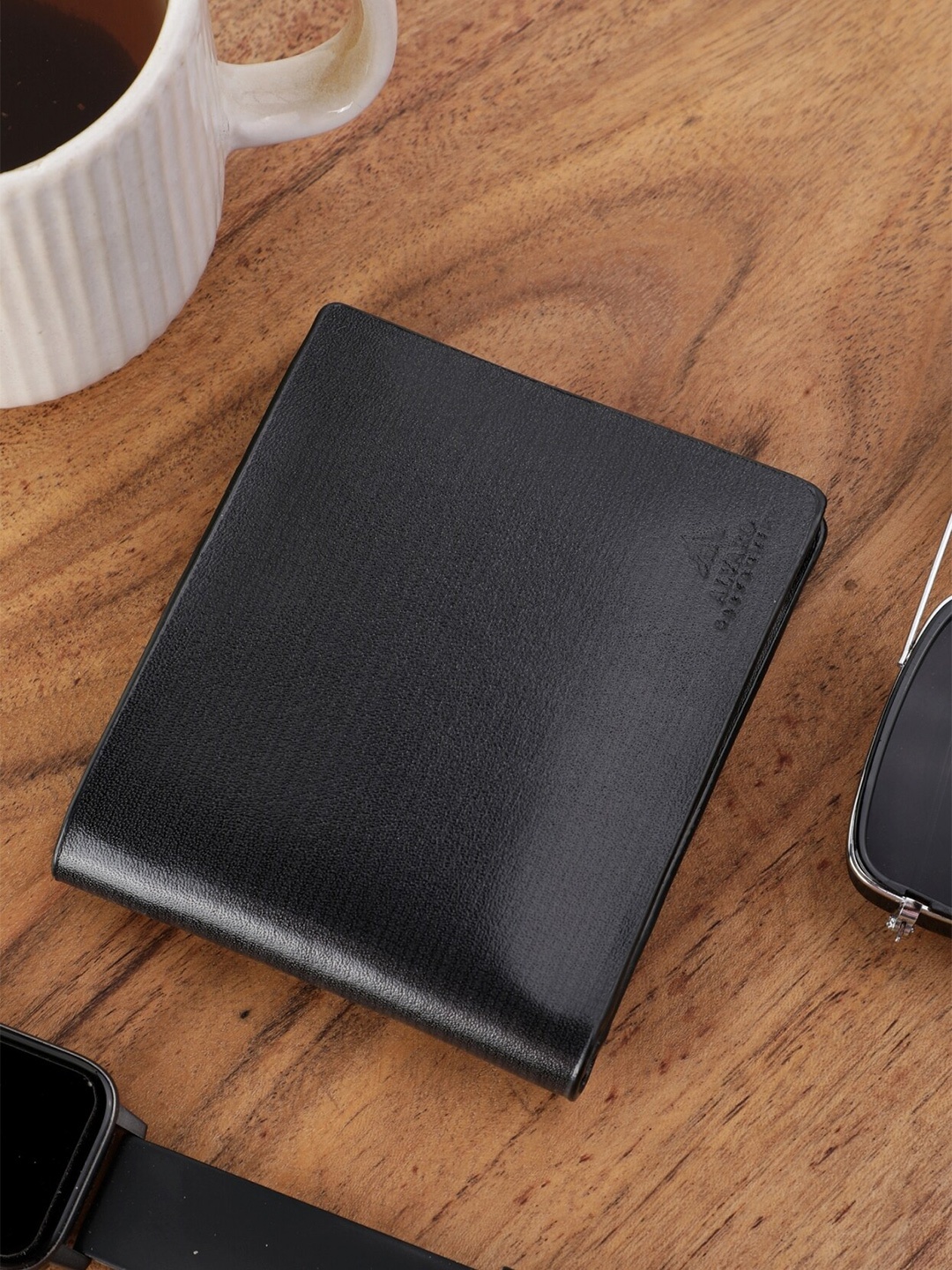 

Alvaro Castagnino Men Black Leather Two Fold Wallet