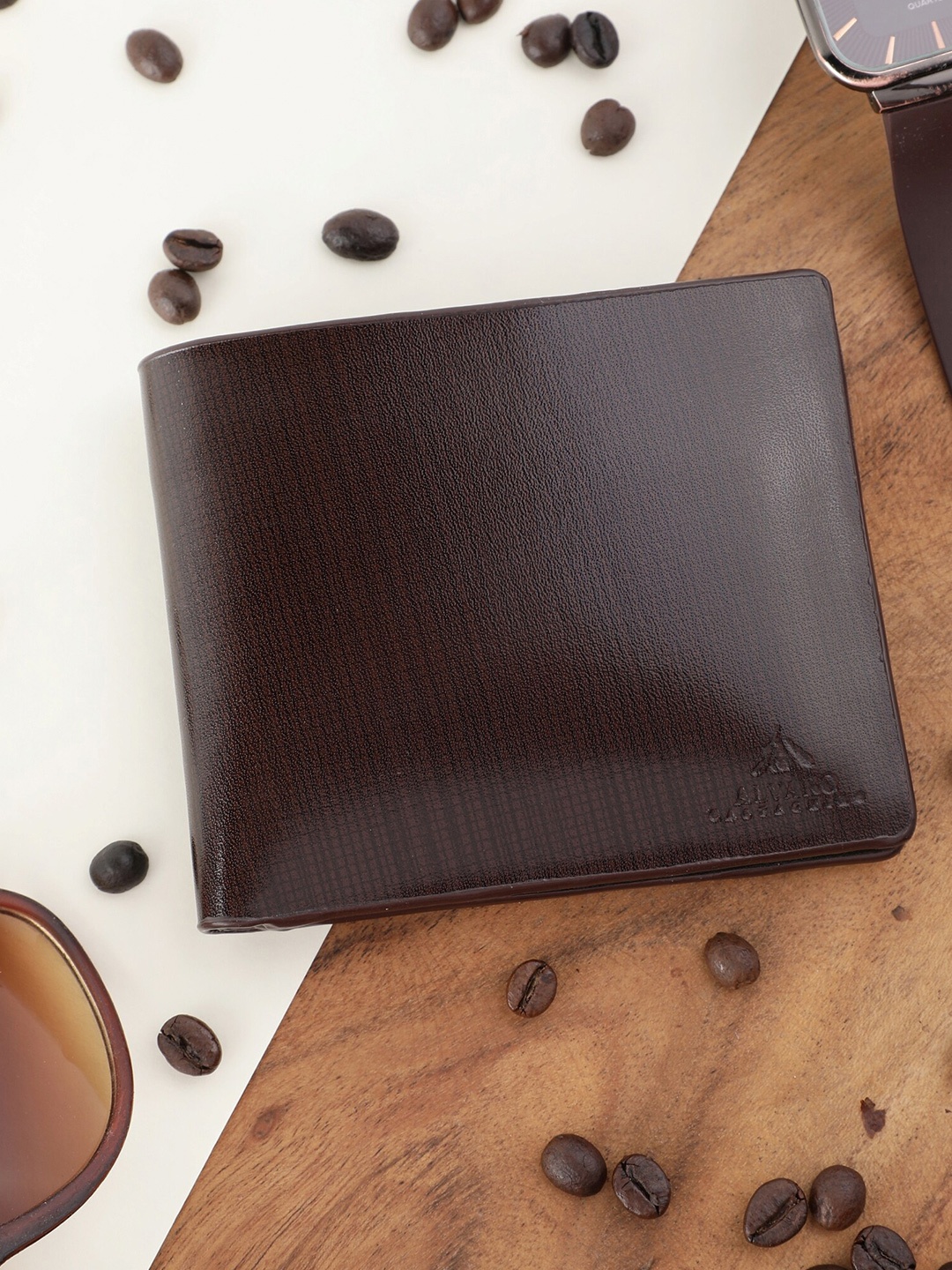 

Alvaro Castagnino Men Brown Leather Two Fold Wallet