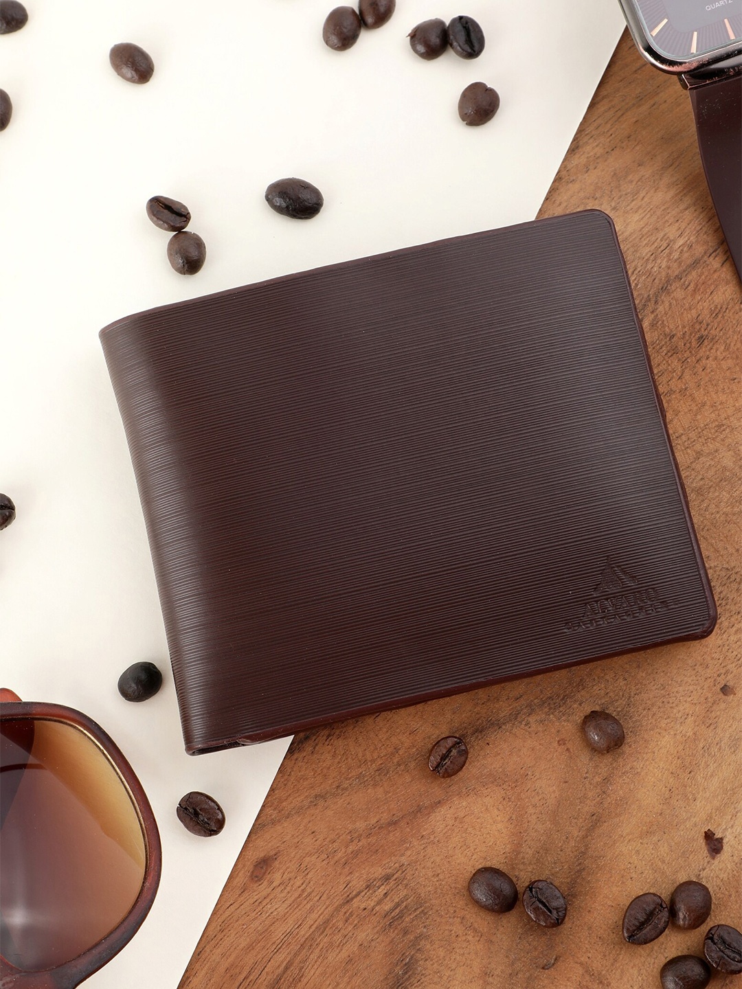 

Alvaro Castagnino Men Brown Leather Two Fold Wallet