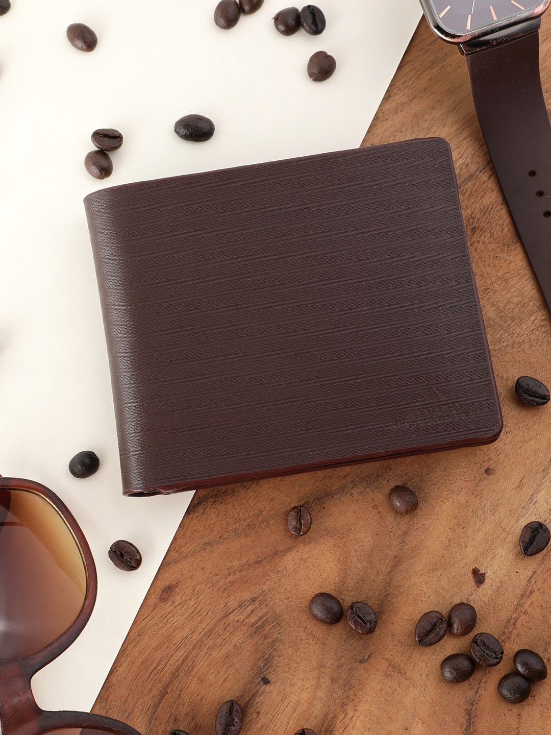 

Alvaro Castagnino Men Brown Leather Two Fold Wallet