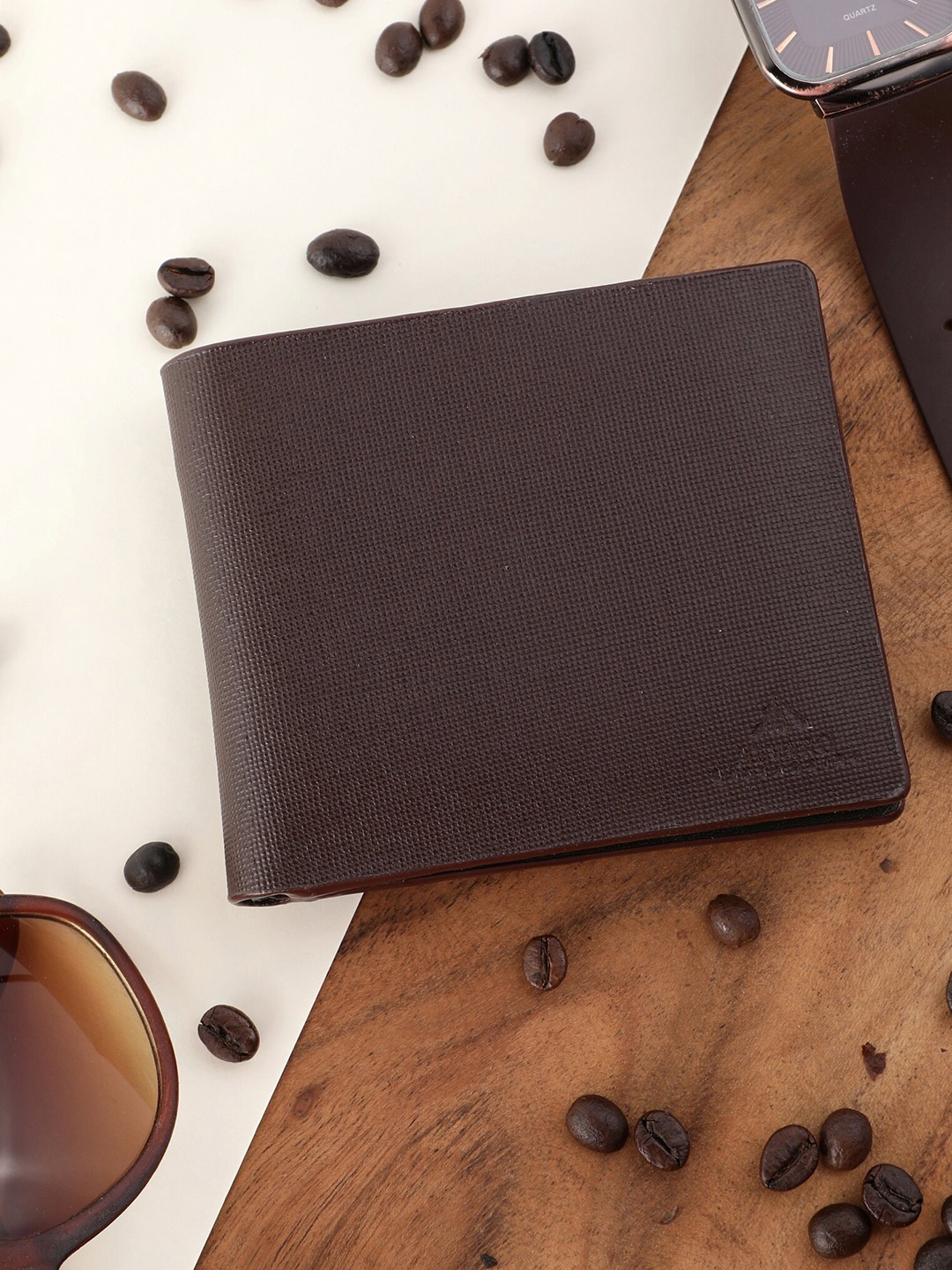 

Alvaro Castagnino Men Brown Leather Two Fold Wallet