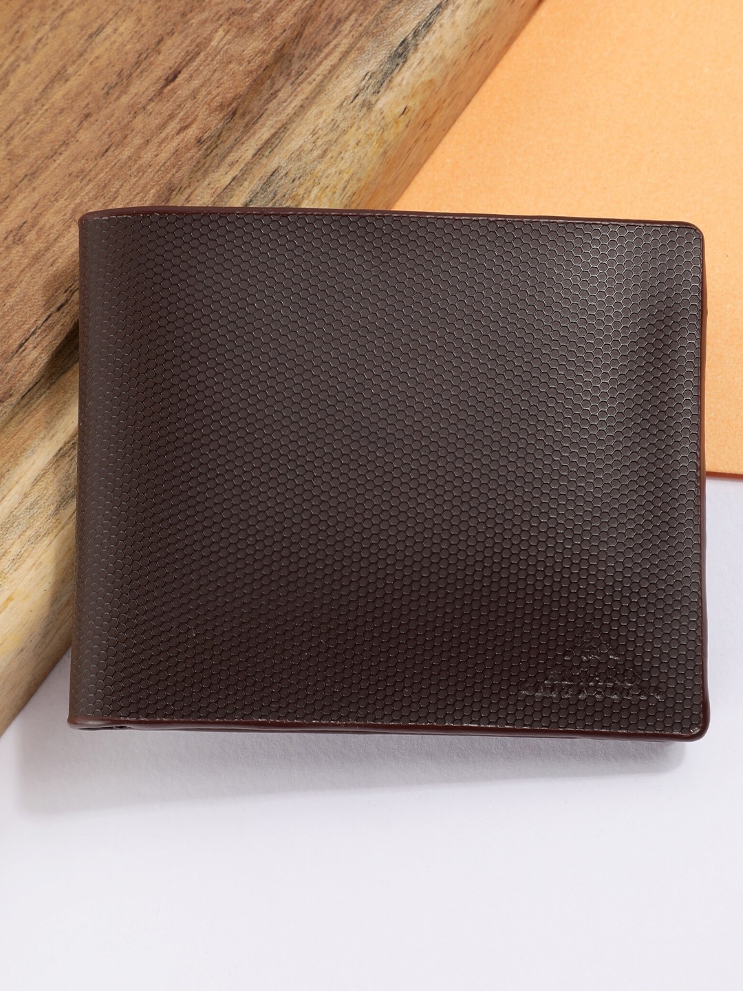 

Alvaro Castagnino Men Brown & Black Leather Two Fold Wallet