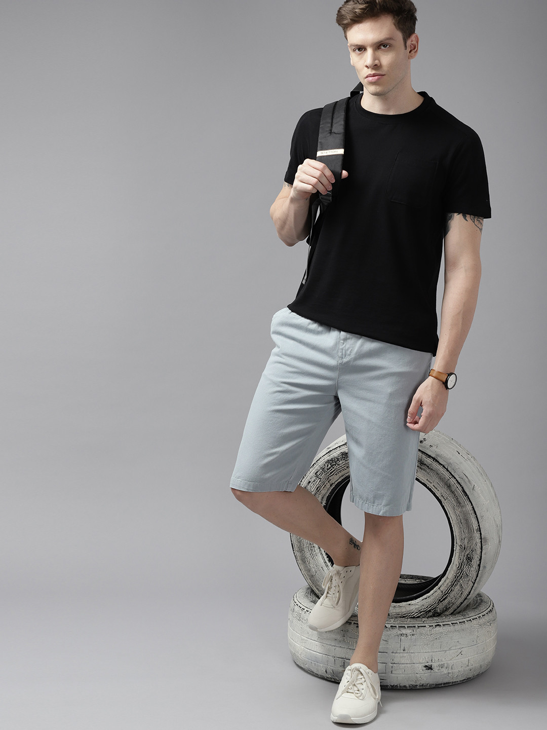 

Roadster Men Blue Solid Woven Shorts