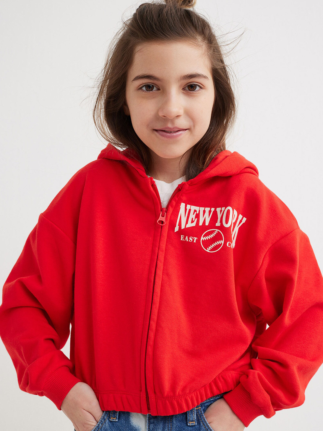 

H&M Girls Red Solid Oversized Zip-Through Hoodie