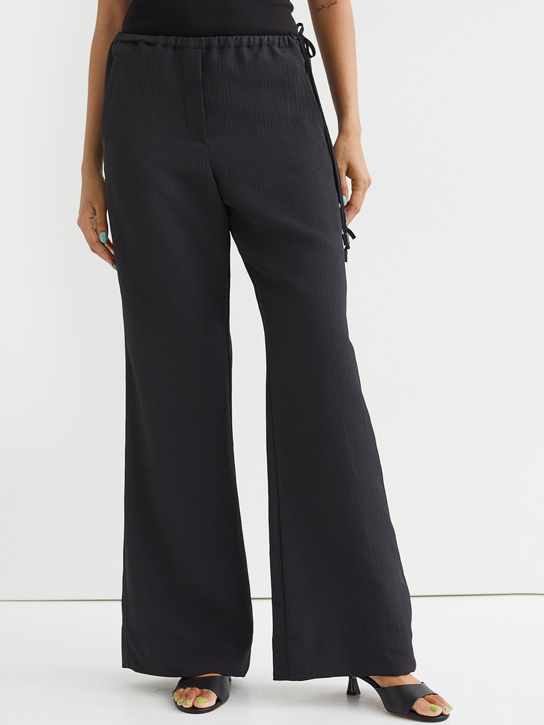

H&M Black Flared Trousers