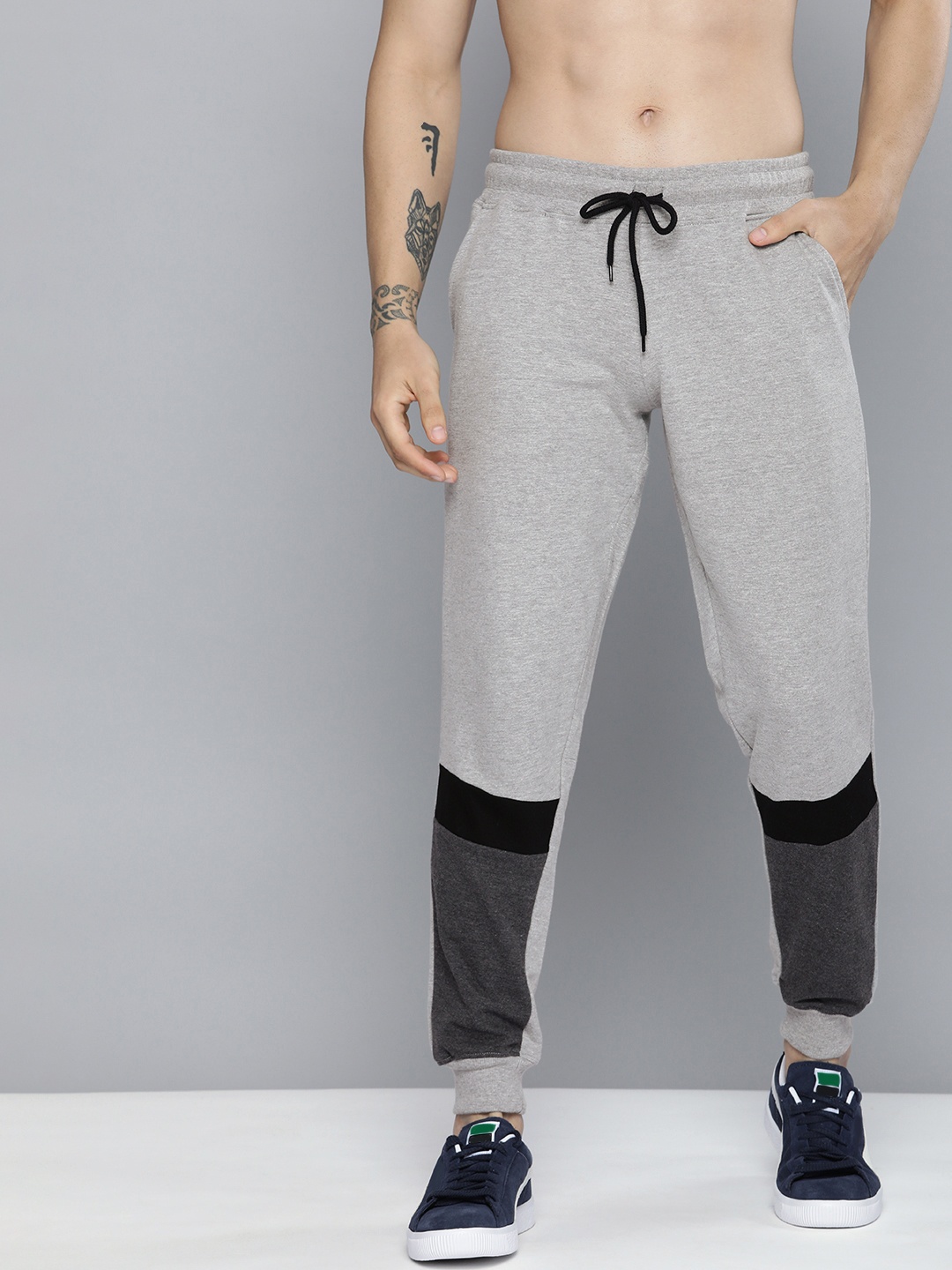

HERE&NOW Men Grey Melange & Black Colourblocked Joggers