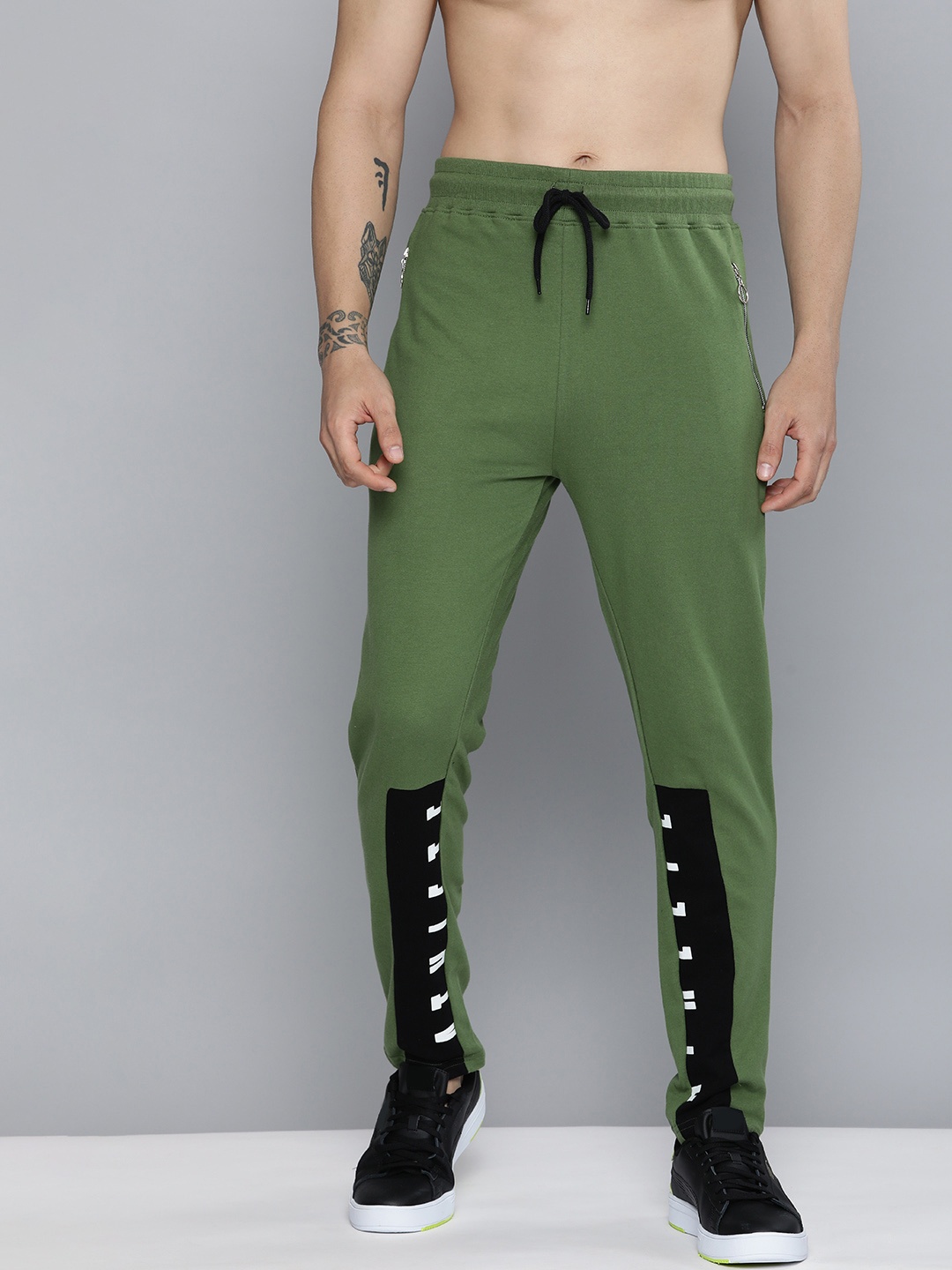 

HERE&NOW Men Olive Green & Black Colourblocked Pure Cotton Track Pants
