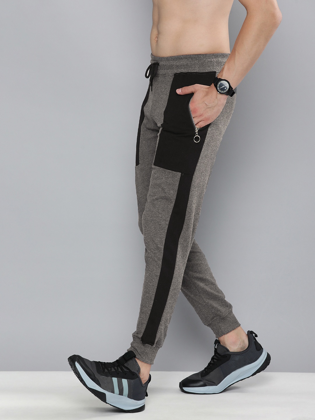 

HERE&NOW Men Charcoal Grey & Black Colourblocked Joggers