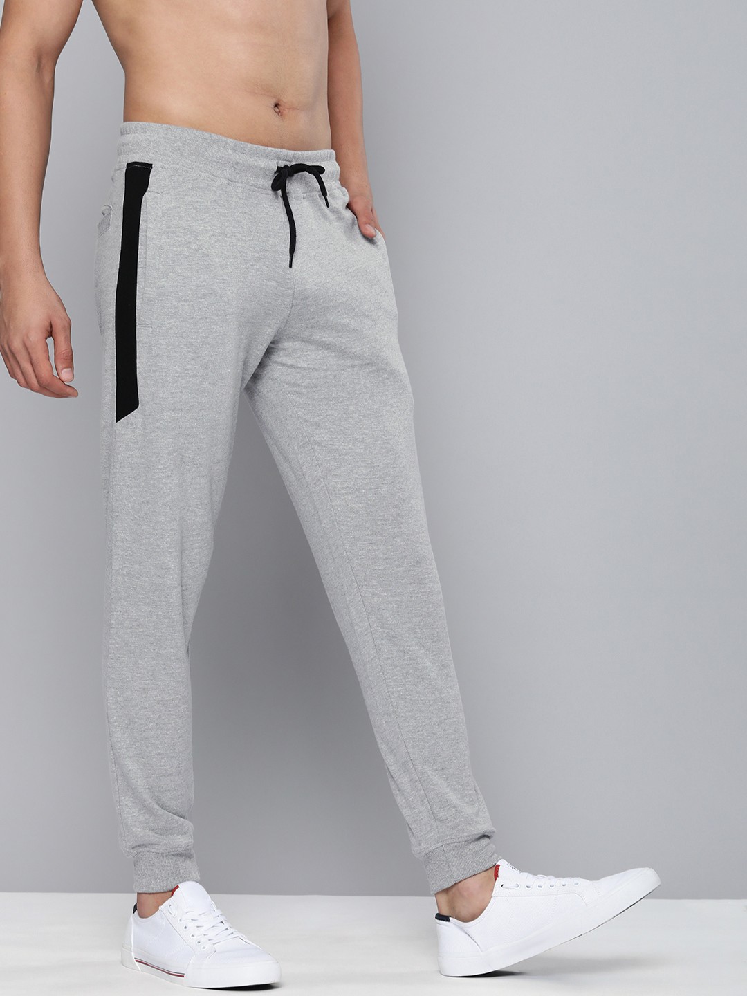 

HERE&NOW Men Grey Solid Regular Fit Joggers with Side Stripe Detail