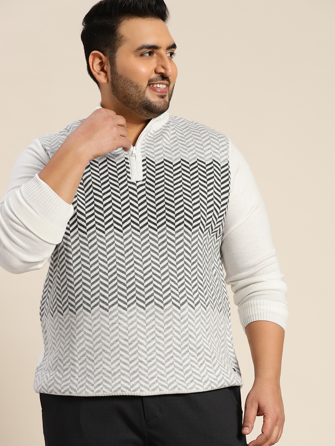 

Sztori Men Plus Size White Geometric Self Design Half Zipper Pullover