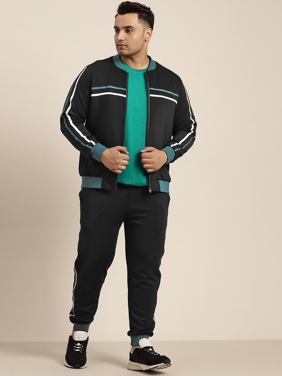 

Sztori Men Plus Size Striped Tracksuit, Green