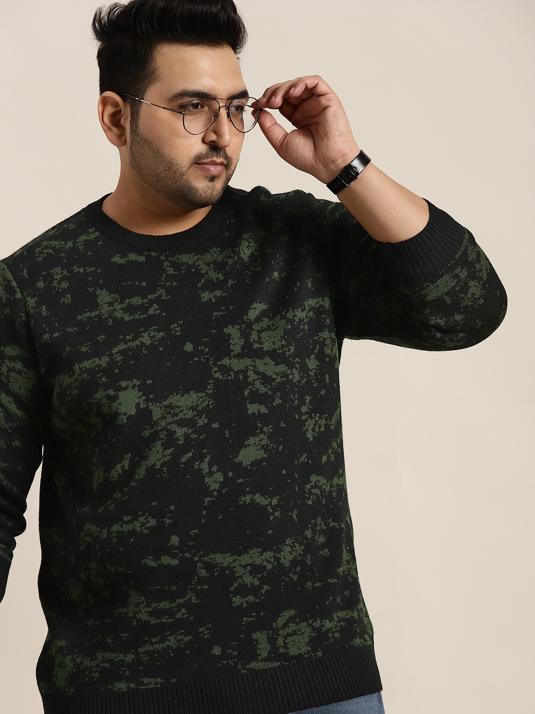 

Sztori Men Plus Size Black & Olive Green Printed Pullover