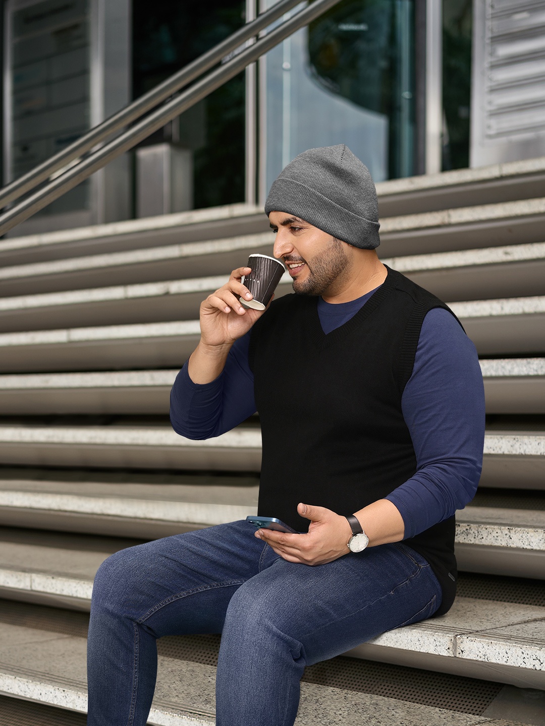 

Sztori Men Plus Size Black Solid Sweater