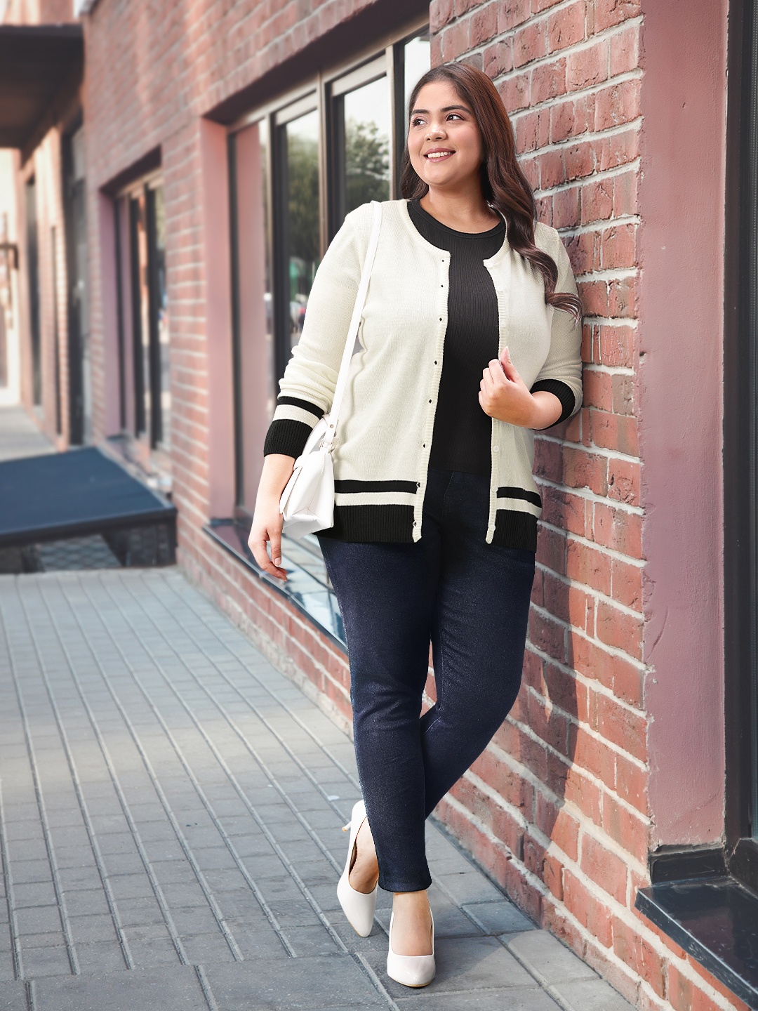 

Sztori Women White & Black Cardigan