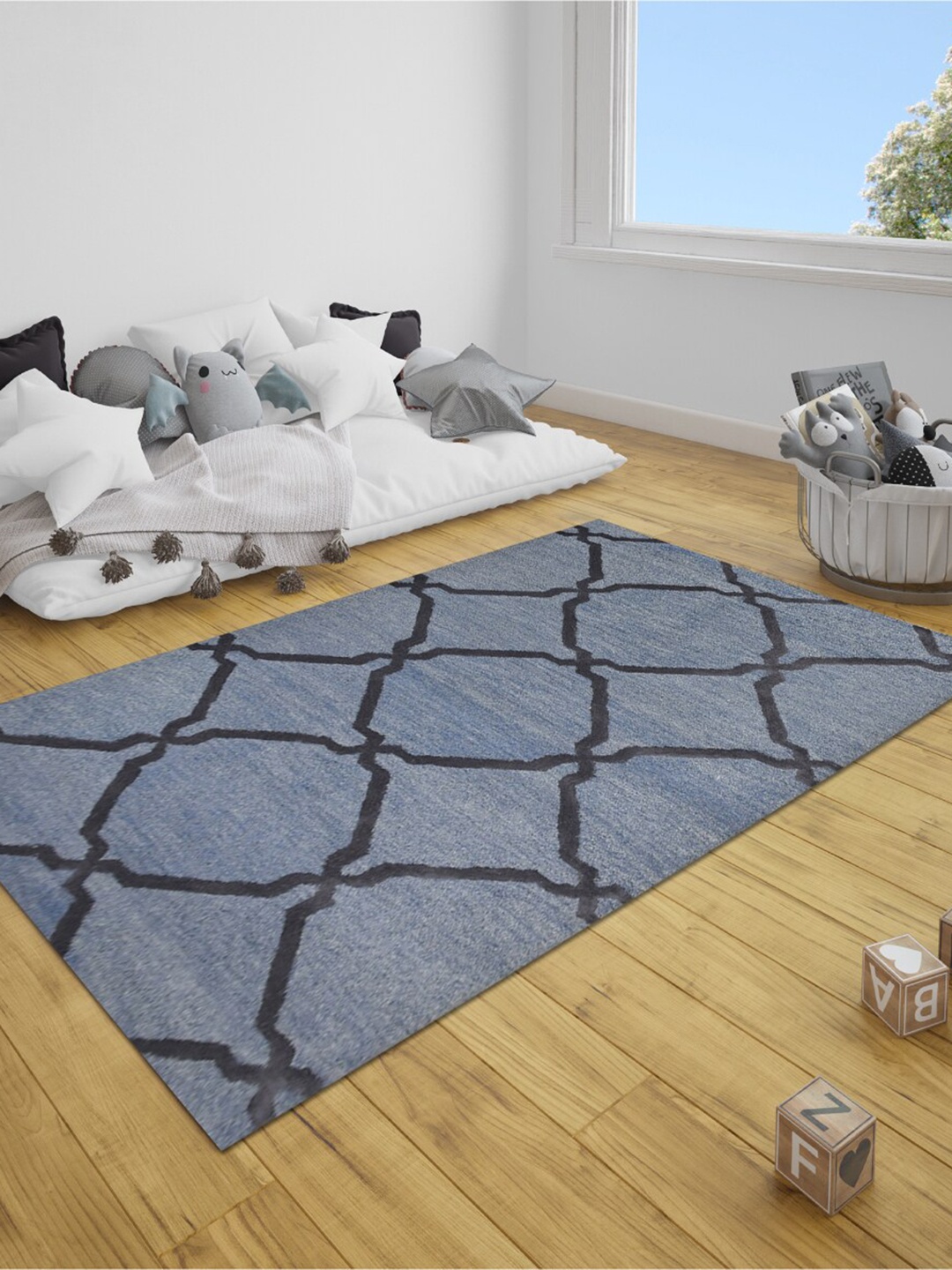 

SANDED EDGE Black & Blue Geometric Woolen Floor Carpets