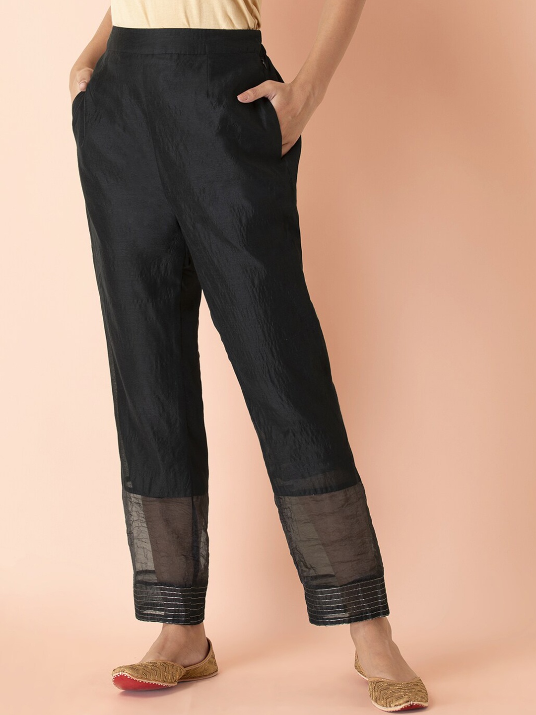 

Earthen BY INDYA Women Black Solid Trousers