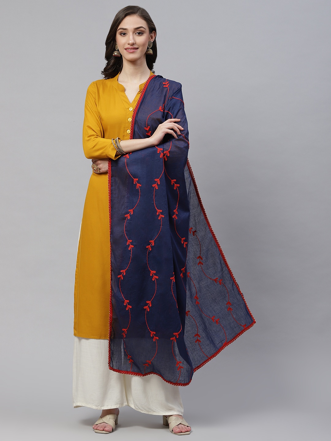 

WEAVERS VILLA Navy Blue & Red Embroidered Dupatta