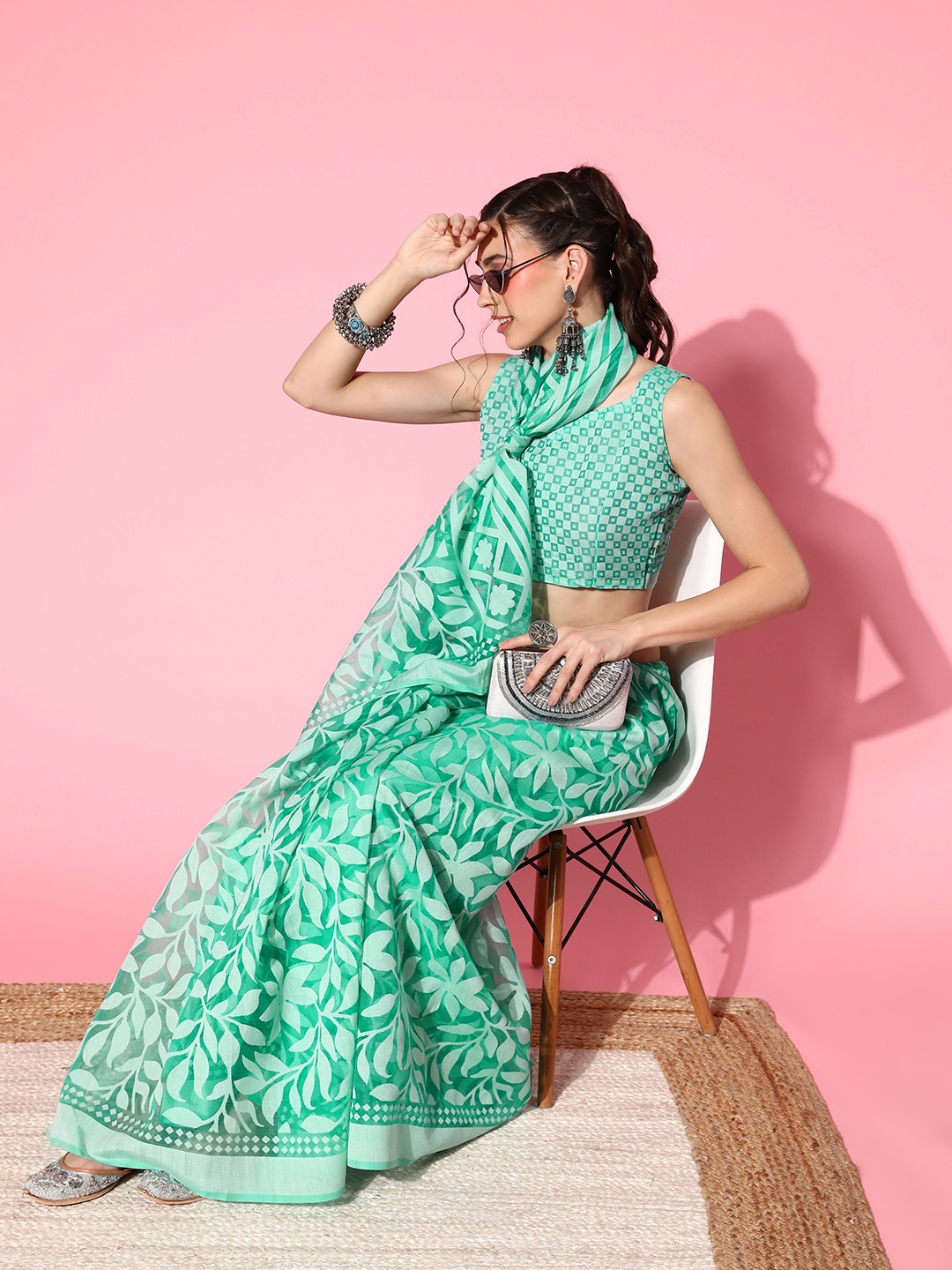 

Mitera Floral Saree with Printed Border, Green